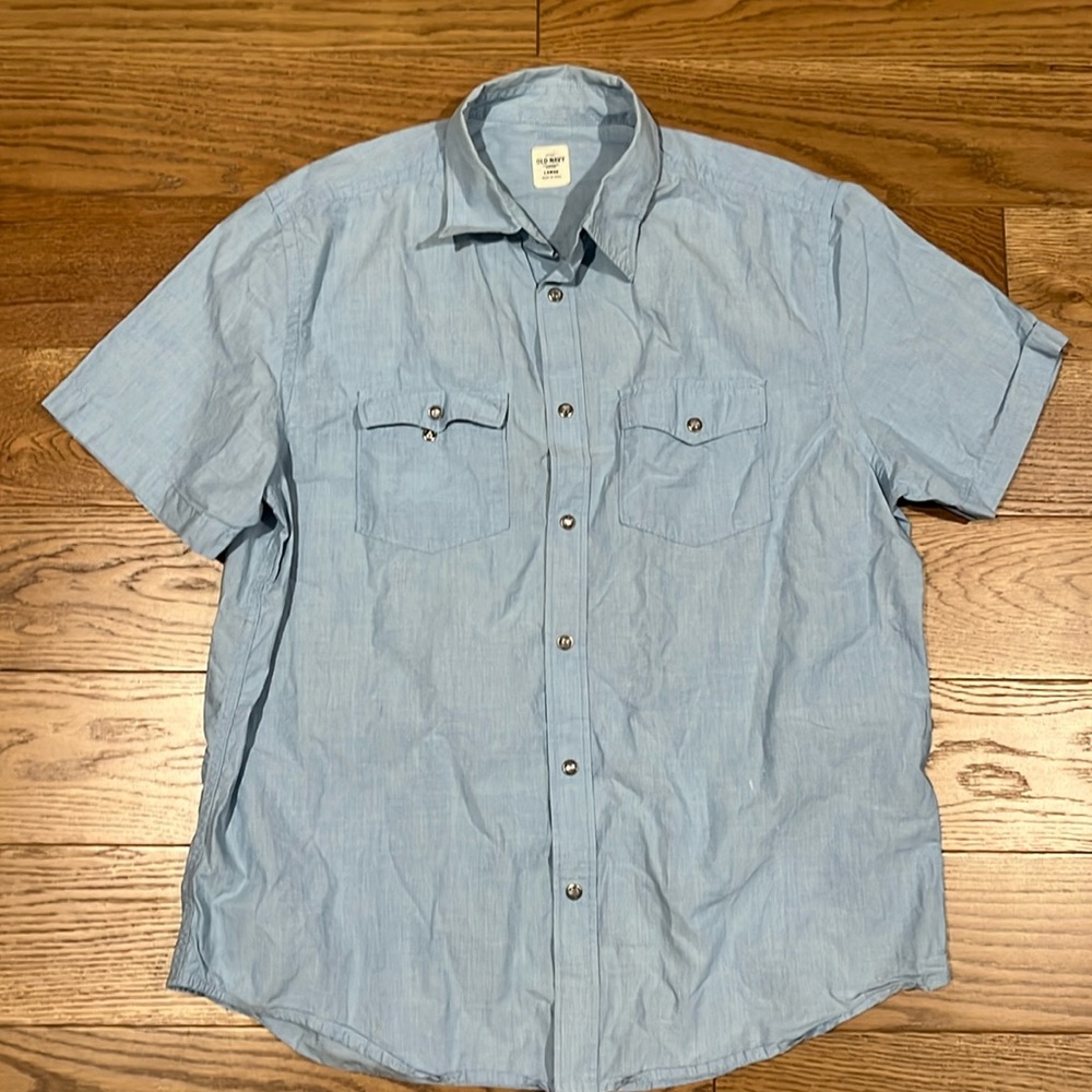 Men’s Old Navy Light Blue Button Down Short Sleeve Shirt Size Large